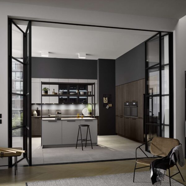 Salzburg 362 | Paris 551 - 319